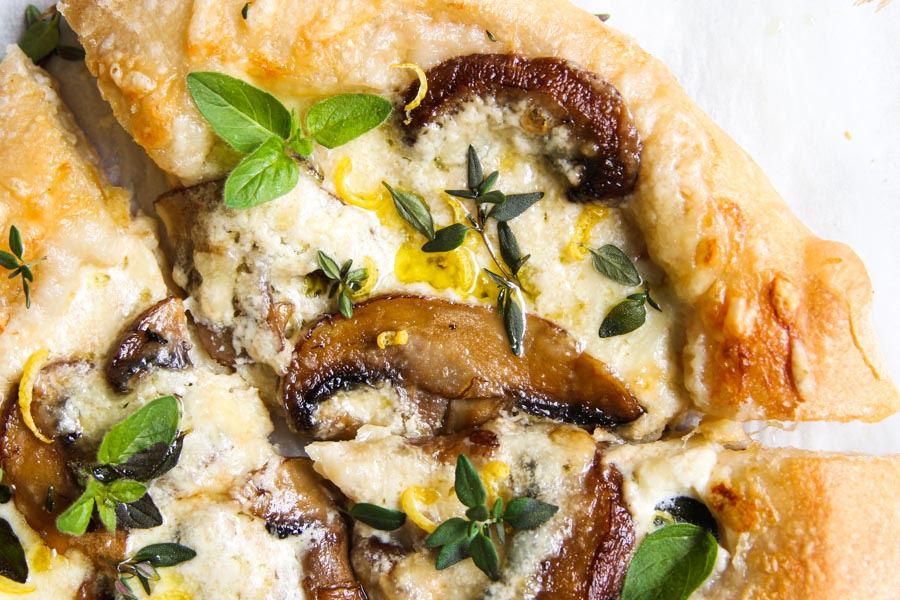 The best mushroom cheese pizza recipe