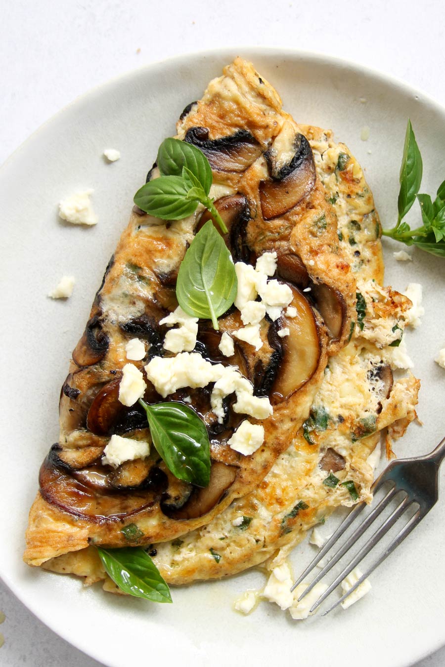 Mushroom omlet with feta