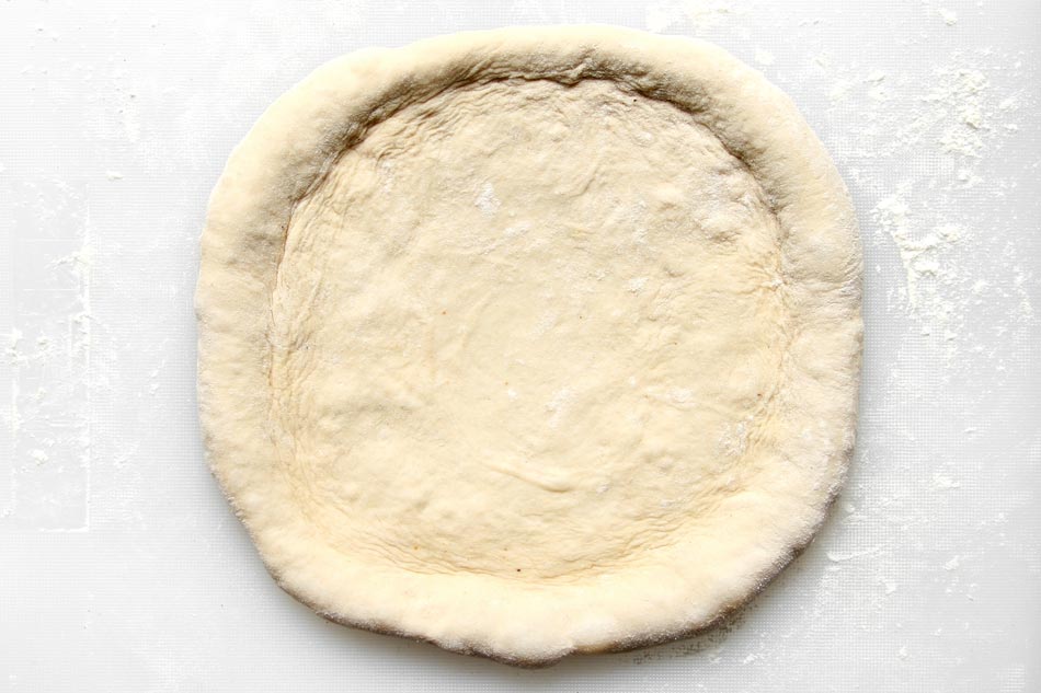 Round shaped pizza dough