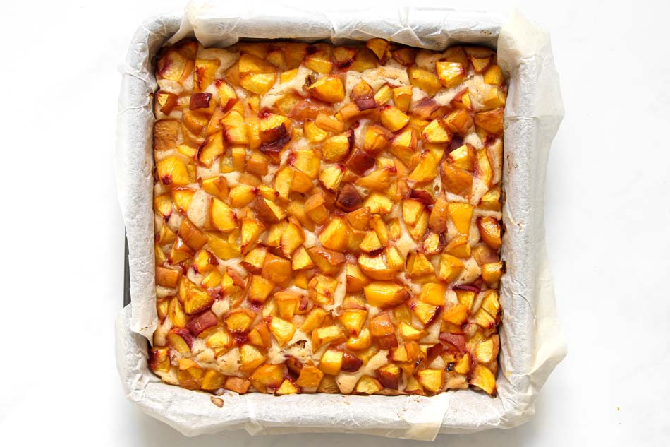 baked peach cake