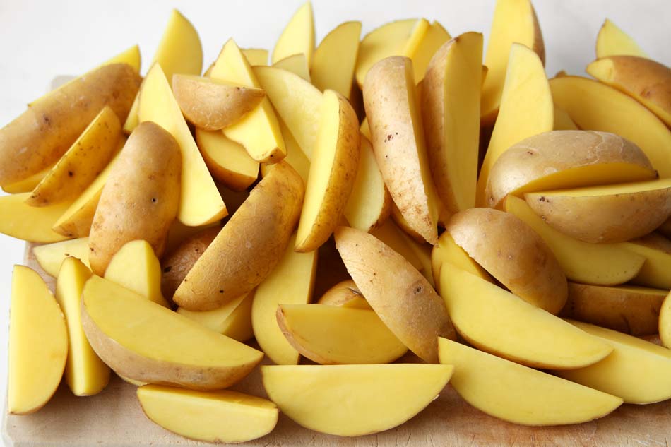 cut potatoes